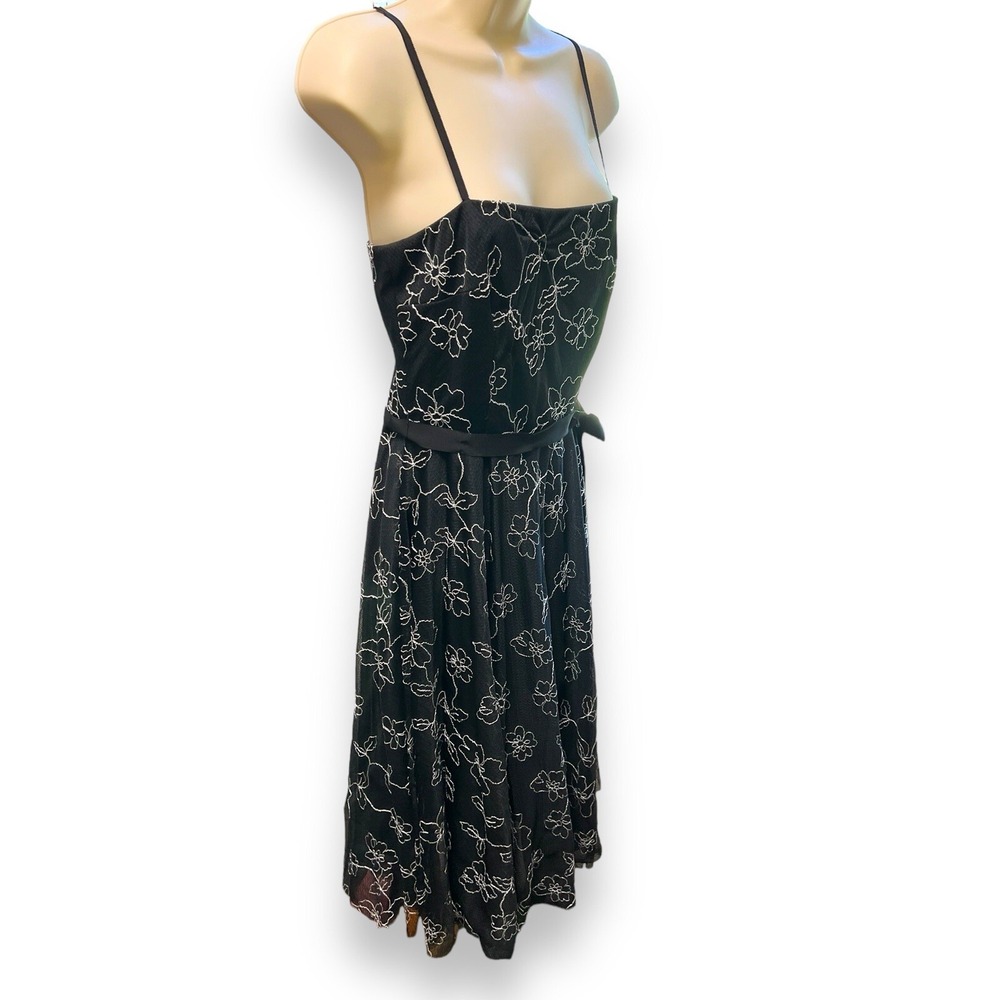 Laundry by Shelli Segal Black Floral Embroidered Mesh Midi Dress Size 6 E5475 - Picture 15 of 16